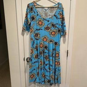 LuLaRoe Nicole Dress, Daisy print